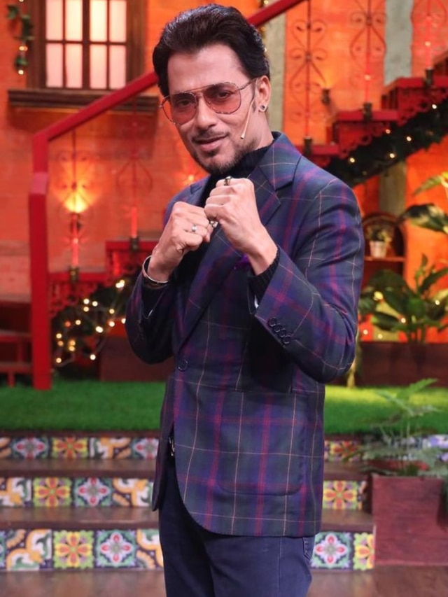 Anand Mahindra, Anupam Mittal, Kiran Mazumdar Shaw, Sanjiv Bajaj, CP Gurnani celebrate India's win in World Cup semi-finals, Vijay Shekhar Sharma's post on QR codes: India Inc on X