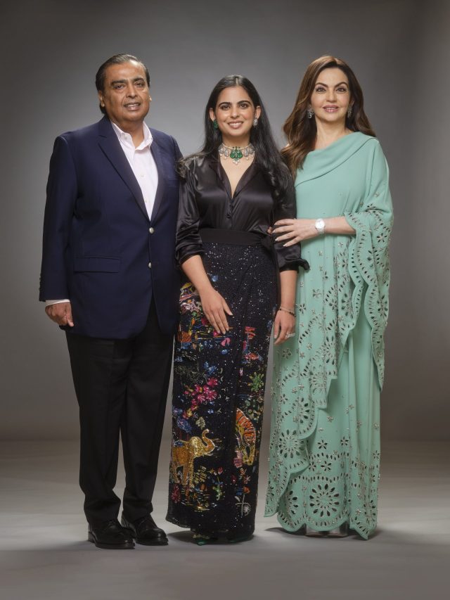 'She has redefined luxury': Mukesh Ambani commends daughter Isha at Jio World Plaza opening