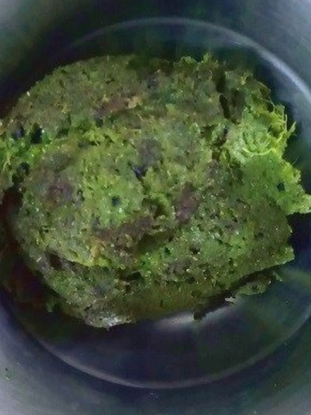 গরম গরম ভাত আর ফুলকপির পাতা বাটা, জাস্ট ফাটাফাটি