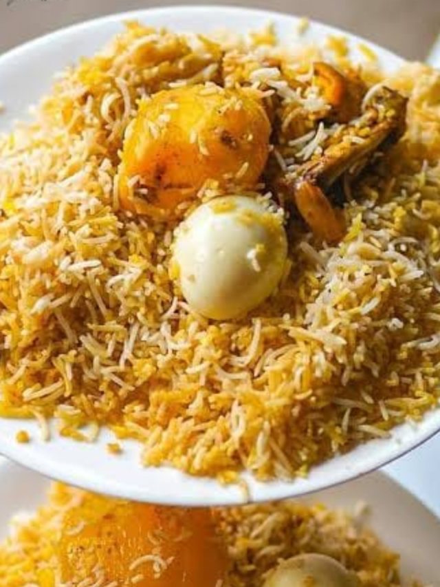 ছোটও তো দেওয়া যেত, তাহলে বিরিয়ানিতে কেন বড় আলুই দেওয়া হয়?