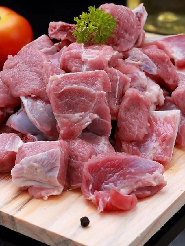 অনেক মাংস কিনে বাড়িতে স্টোর করছেন? এভাবে মাংস তাজা থাকবে দীর্ঘদিন