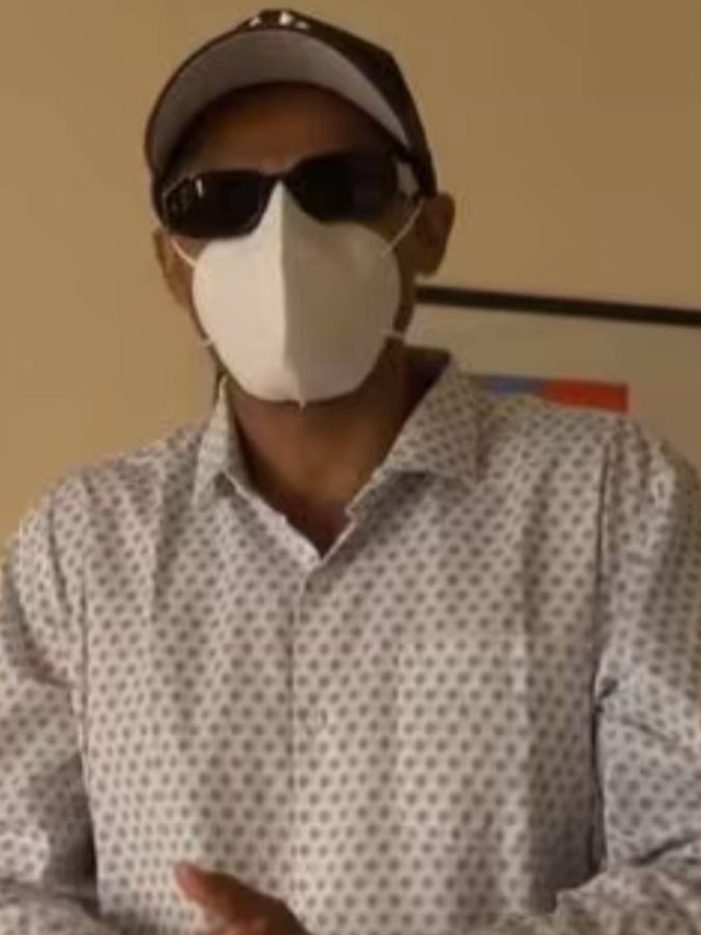 ছদ্মবেশে ছবি তুলছেন ভারতীয় ব্যাটার, ব্যাপারটা কী ?