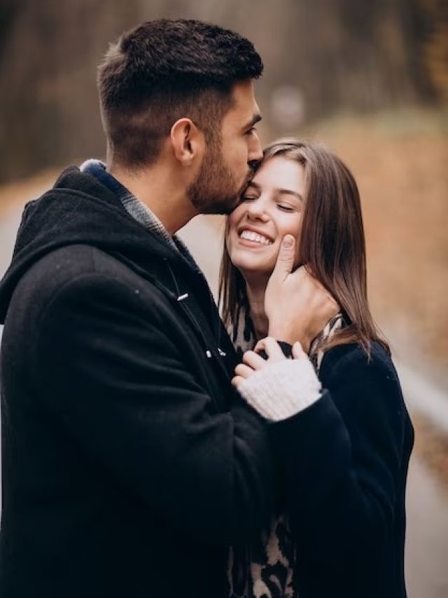 ছেলেরা কেন বিবাহিত মহিলাদের প্রতি আকৃষ্ট হয়? কারণটা অবাক করবে