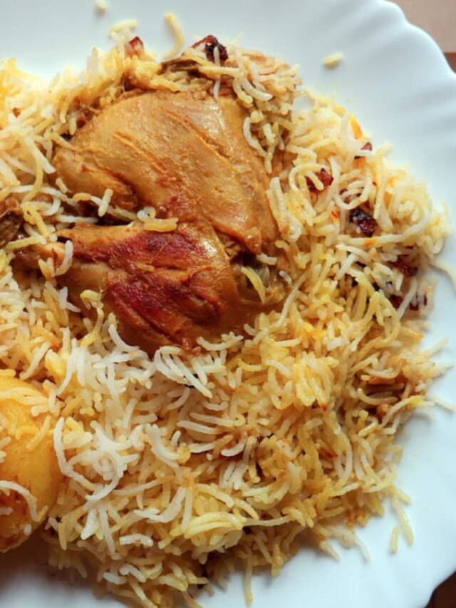 বাঙালি স্টাইলে বিরিয়ানি বানানোর শর্টকাট রেসিপি জেনে নিন