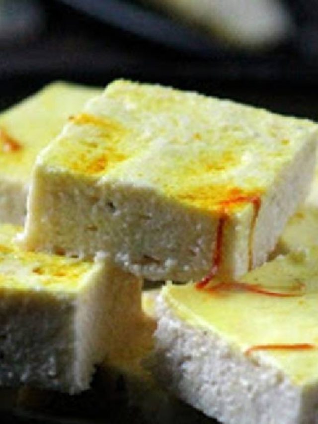 যাবেন না আর দোকানে, বাড়ির ভাপা সন্দেশ খেলে বারবার বানাবেন