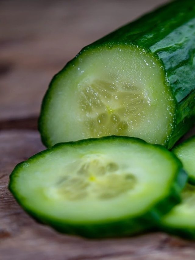 ওজন কমাতে গাদা-গাদা শশা খান? একথা না জানলেই বিপদ