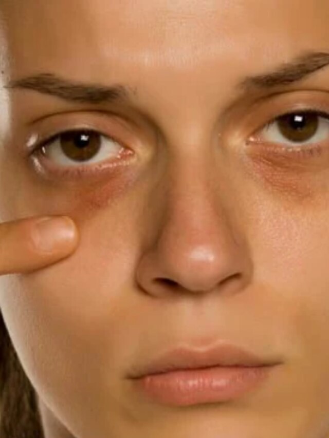 ডার্ক সার্কেল হবে ছুমন্তর, তুলো দিয়ে লাগান এই সবজির রস