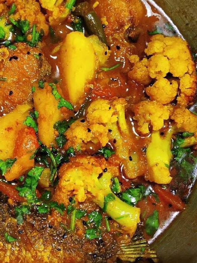 শীতের দুপুরে পাতে থাক ফুলকপি দিয়ে মাছের ঝোল, একহাতা ভাত খাবেন বেশি