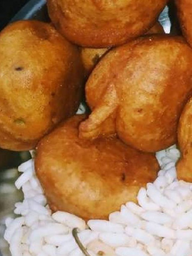 বেসনের মজাদার এই ফুলকো খাবার, দোকানের মতো হবে মানলে এই টিপস