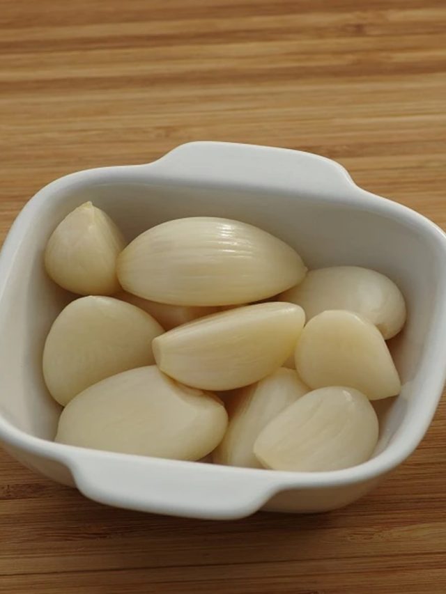 দূরে গ্যাস-অম্বল, সুস্থ হার্ট, তুঙ্গ পুরুষত্ব, কীভাবে রসুন খেলে উপকার?