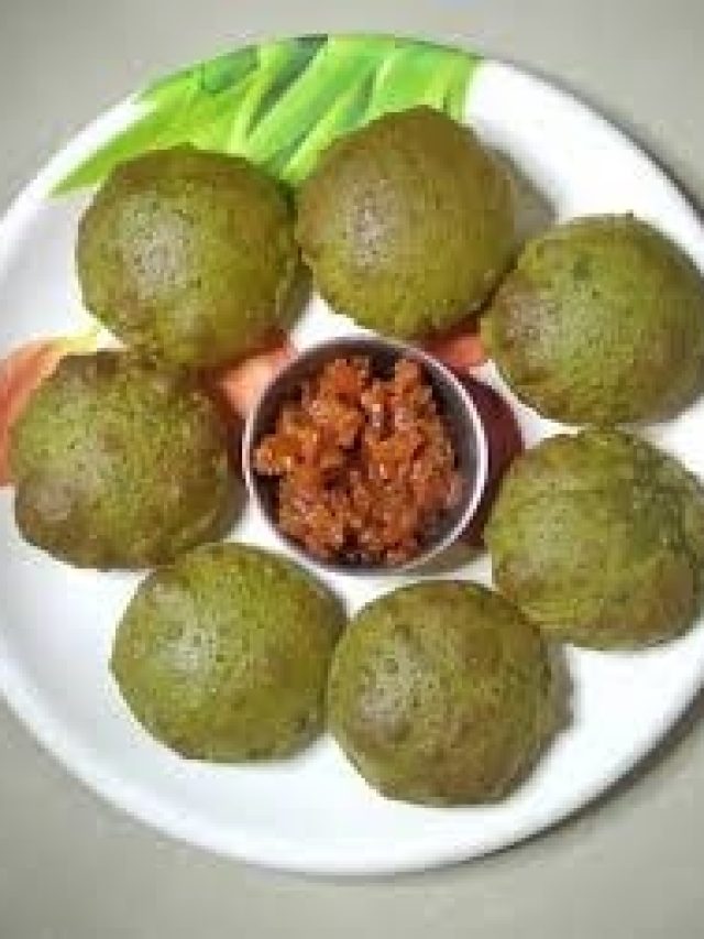 মটরশুঁটির কচুরি তো খেয়েছেন, এবার বানান পালং কচুরি, রইল রেসিপি