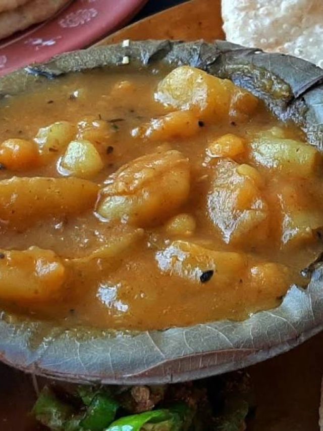 কচুরির দোকানের মতো আলুর তরকারি, বাড়িতেই বানান, রইল রেসিপি