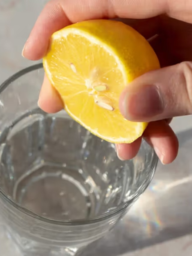 লেবু বেশি কচলালে তেতো হয়! কেন জানেন না? অনেকেরই অজানা