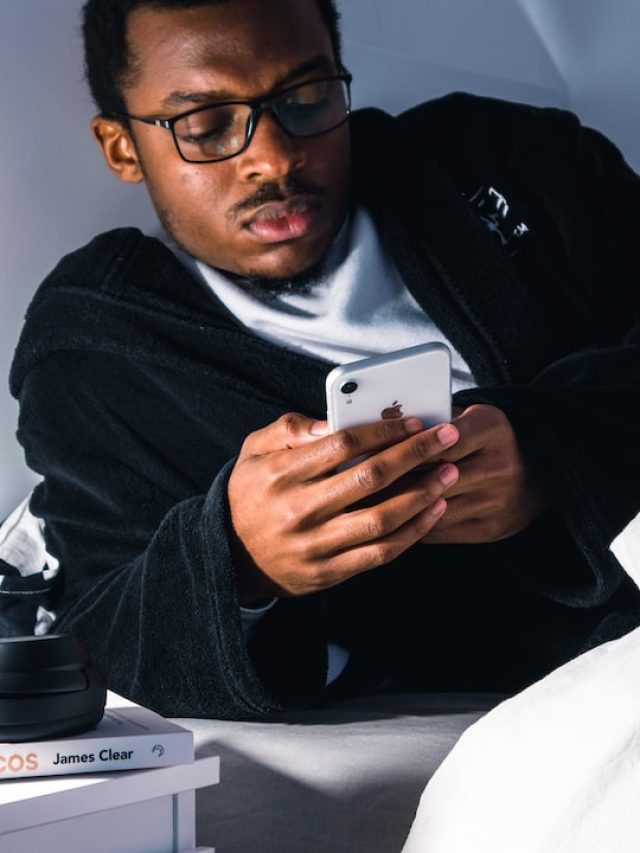 রাতে ঘুমের আগে এই ভুল করবেন না