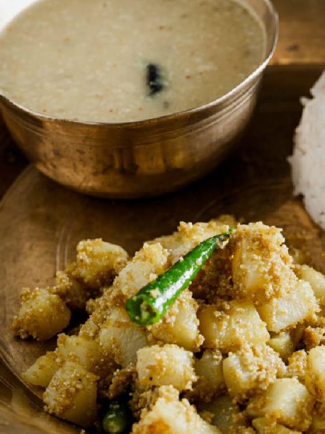 বাঁকুড়া স্পেশাল আলু-বড়ি পোস্ত, একবার খেলে স্বাদ থাকবে জিভে লেগে