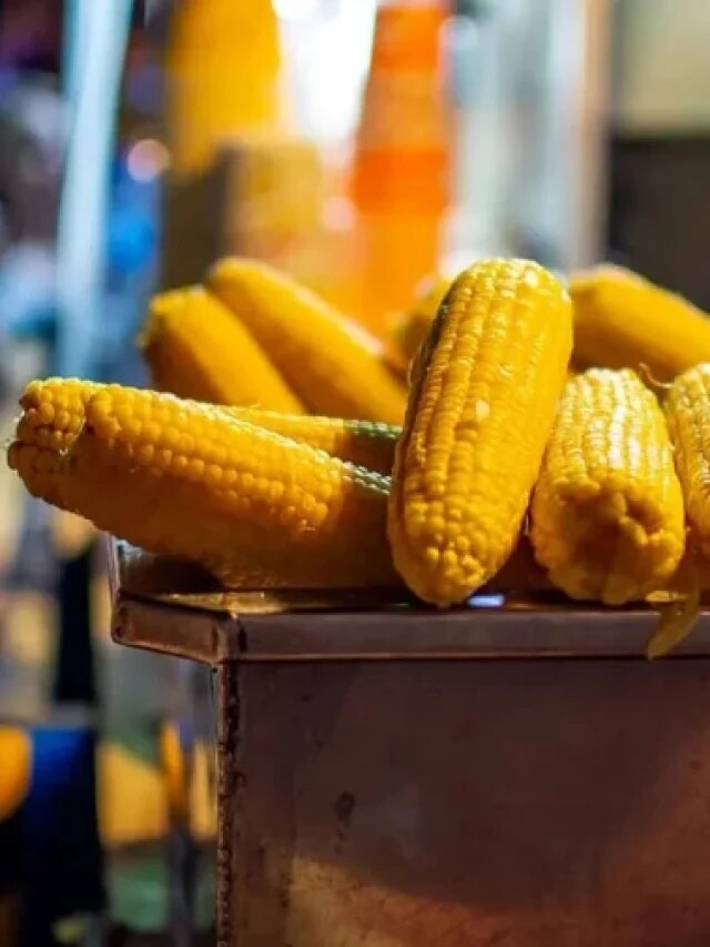 শীতের সুপার স্ট্রিটফুড ভুট্টা, কীভাবে খেলে উপকার?