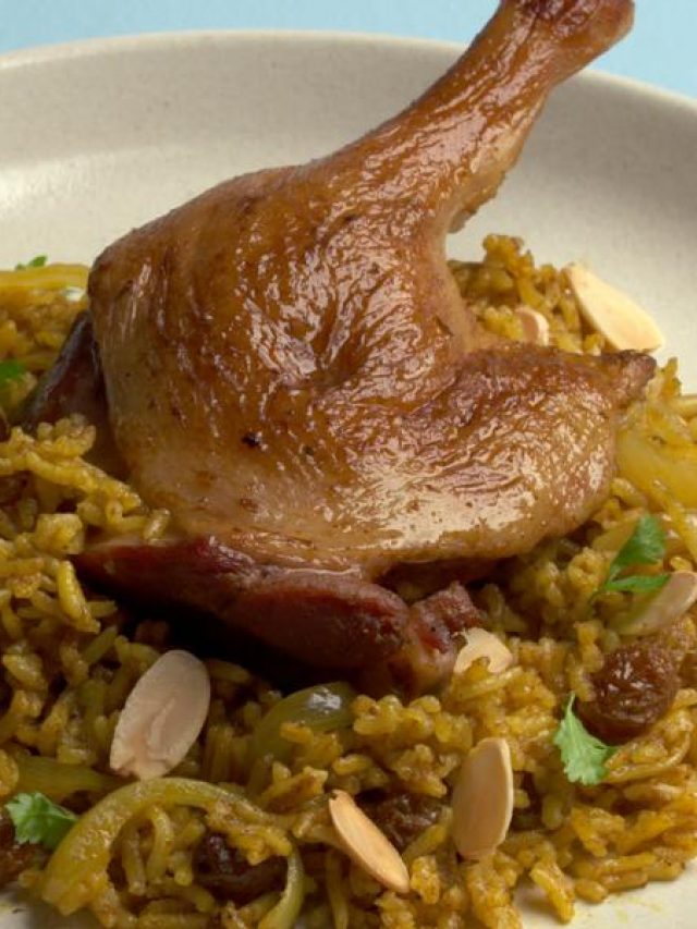 হাঁসের বিরিয়ানি রান্না করেছেন কখনও? বাড়িতেই বানান