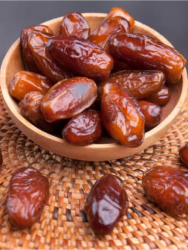 বাজারের খেজুর আসল না নকল? ধরতে পারবেন এই সহজ উপায়ে