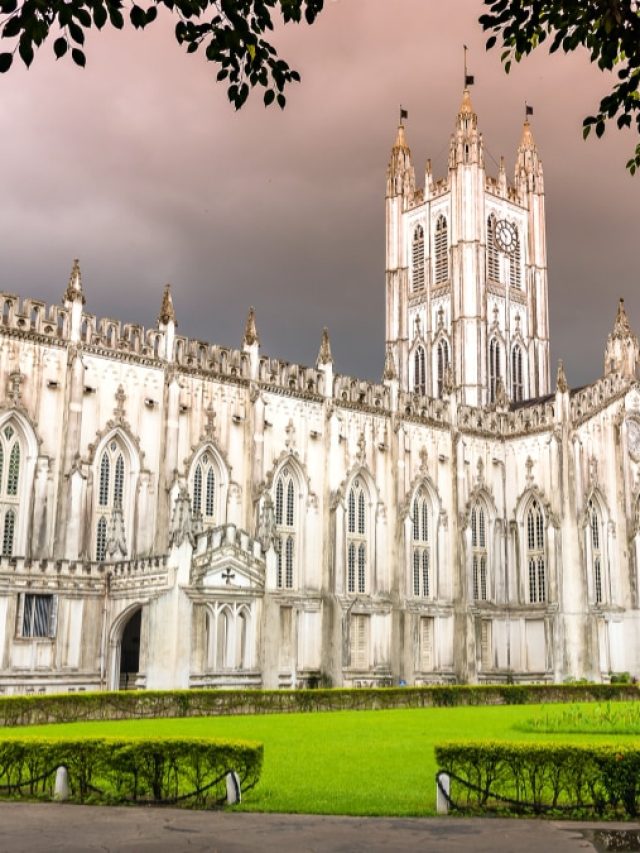 ইতিহাসের সাক্ষী হবেন? শীতের ছুটিতে ঘুরে আসুন কলকাতার এই পুরনো চার্চগুলি