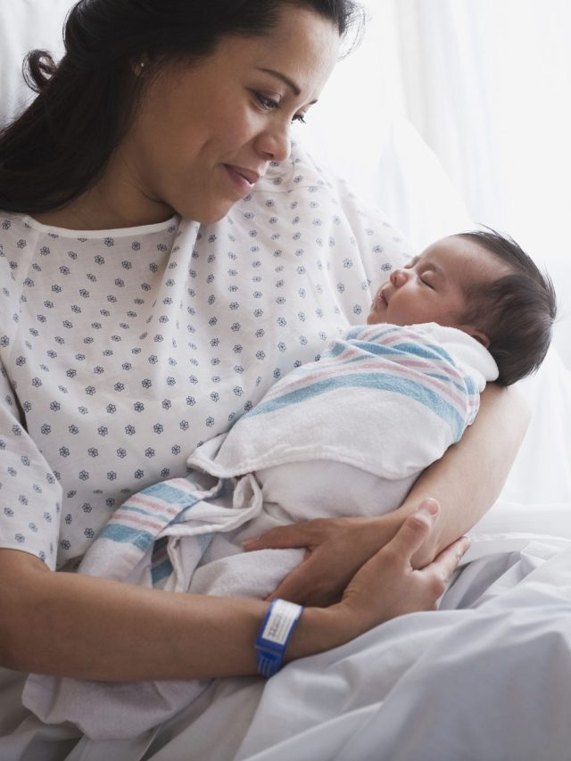 দ্বিতীয় সন্তান নেবেন? এগুলো মাথায় রাখুন