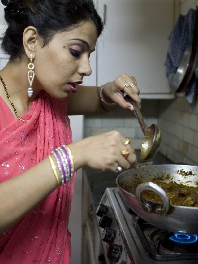 রান্নাঘরের ৫ ভাইরাল টিপস, জানলে আপনিই রান্নাঘরের 'রানি'