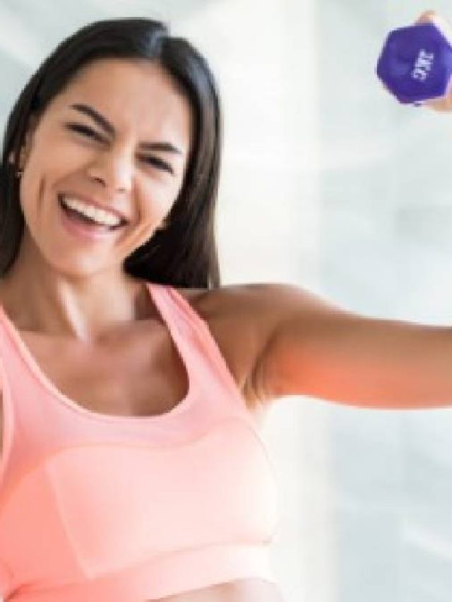 হার মানবে বয়স, এই ফল খেলেই উপচে পড়বে যৌবন