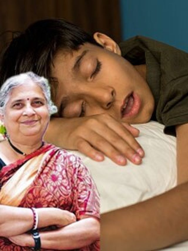 সন্তানকে ঘুম থেকে তুলতে মাথার ঘাম পায়ে পড়ছে? সুধা মূর্তির ৬ মন্ত্র প্রয়োগ করুন