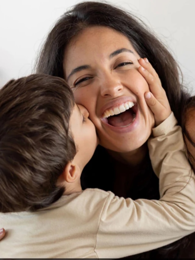 বাচ্চাকে মানুষ করতে মায়েদের এই ৯ জিনিস জানতেই হবে