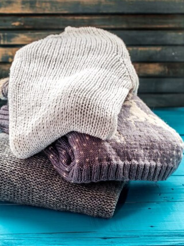 পুরনো সোয়েটার ফেলে দেবেন না, এই ৭ কাজের জিনিস বানান