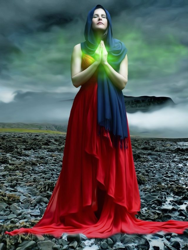 ব্রহ্মান্ডের ৮ টি শক্তিশালী মন্ত্র, জপ করলেই ইচ্ছাপূরণ