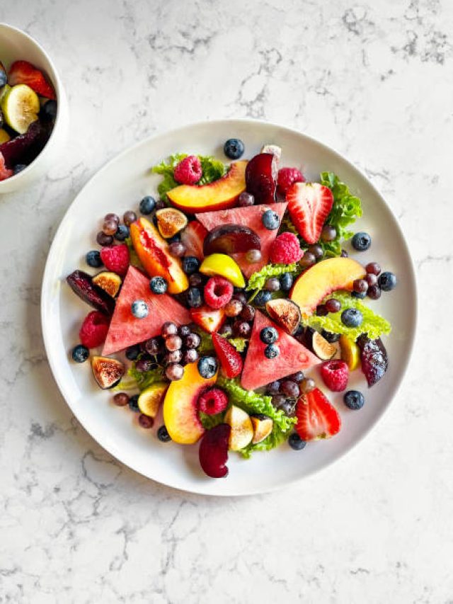 খালি পেটে খেতে হবে এই ৬ ফল, আজীবন যৌবন টগবগ করে ফুটবে