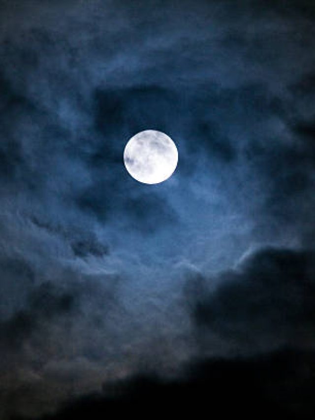 আচ্ছা! হেঁটে চাঁদে যেতে ঠিক কতদিন লাগবে, জানেন কি?