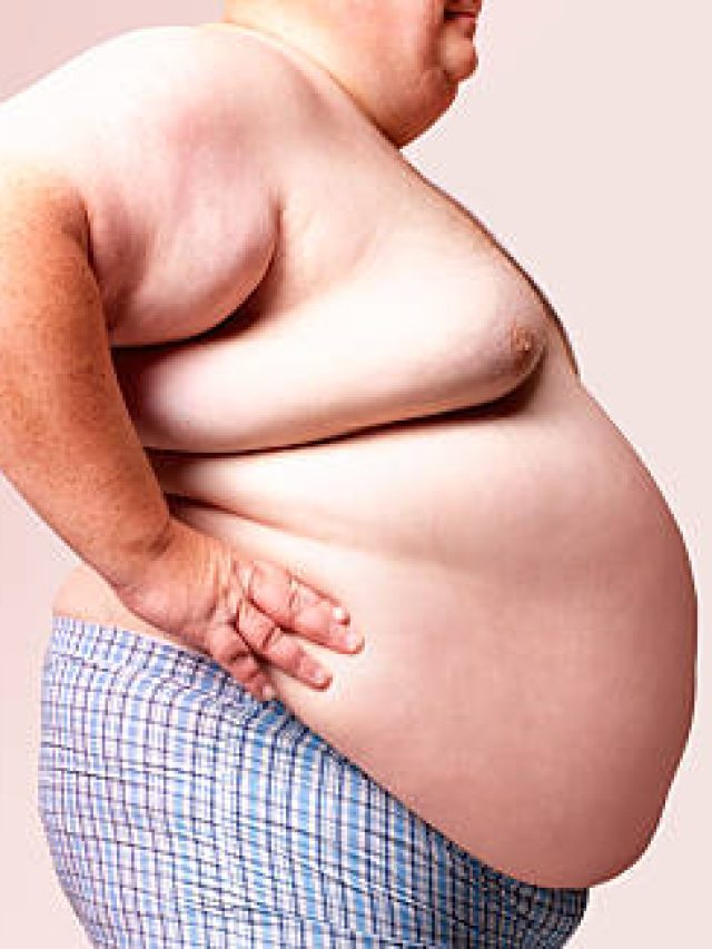 রোজ সকালে এই ৫ জিনিসের ১টা গরম জলে মিশিয়ে খান, ভুঁড়ি কমবেই