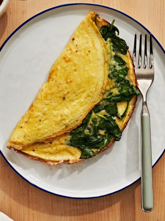 ডিমের অমলেট না মামলেট? দু'টোই কি এক? অনেকেই জানেন না