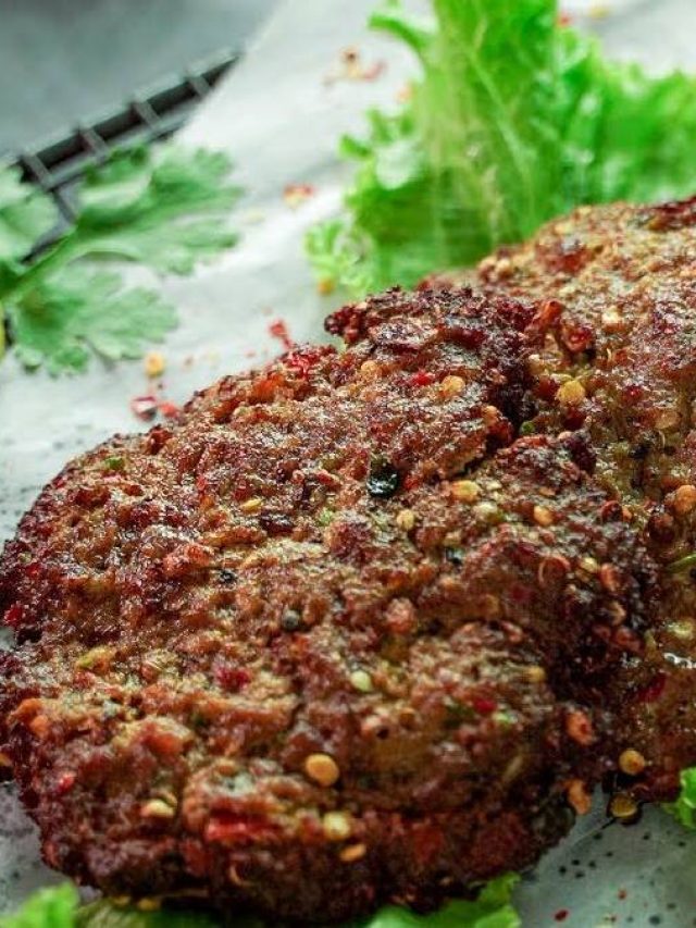 চিকেন কাবাব ফেল, এভাবে খেয়ে দেখুন মাছের ডিমের কাবাব