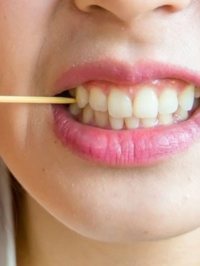 দাঁতের ফাঁকে মাছ-মাংস আটকে গেলে কীভাবে নিমেষে বের করবেন?