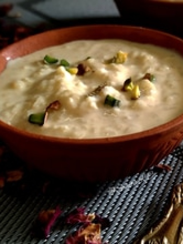 পায়েসে কখন গুড় দেবেন? এভাবে দিলে দুধ ফাটবে না