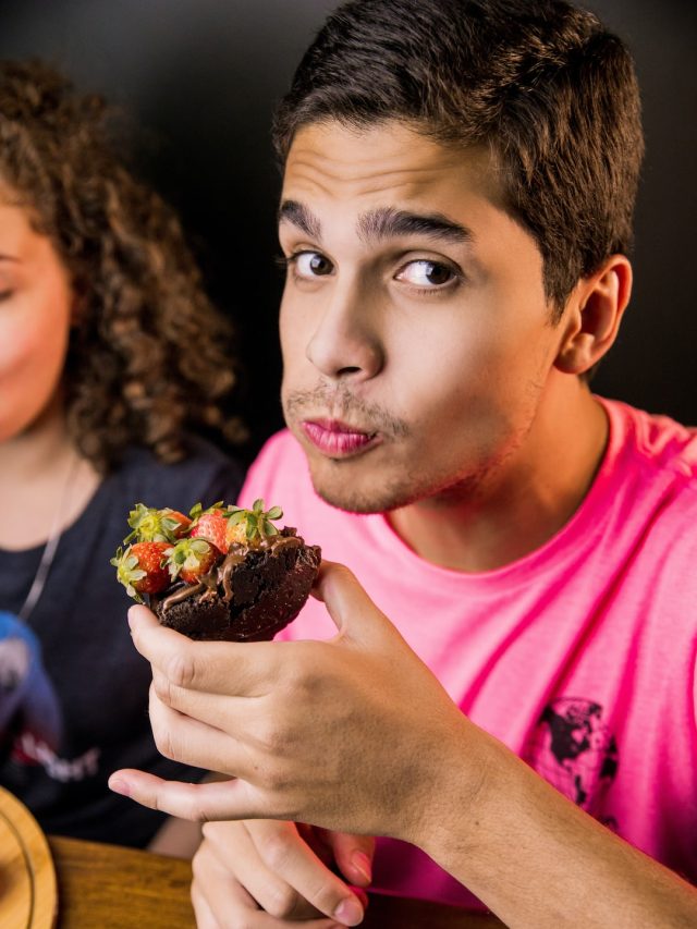 শীতে শরীর 'গরম' রাখে এই ৬টি খাবার