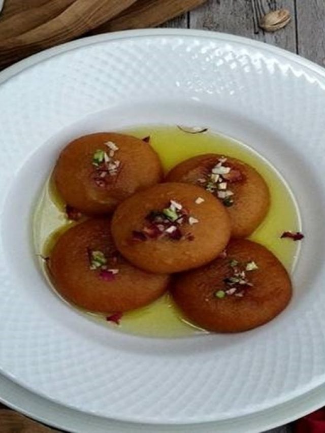 তুলতুলে রসে ভরা রসবড়ার রেসিপি