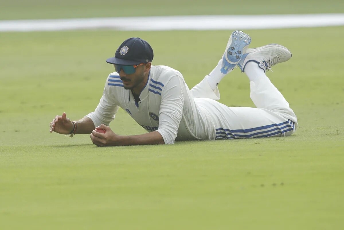 मैदान पर इस खिलाड़ी से हुई बड़ी चूक... कहीं भारत के हाथ से फिसल ना जाए