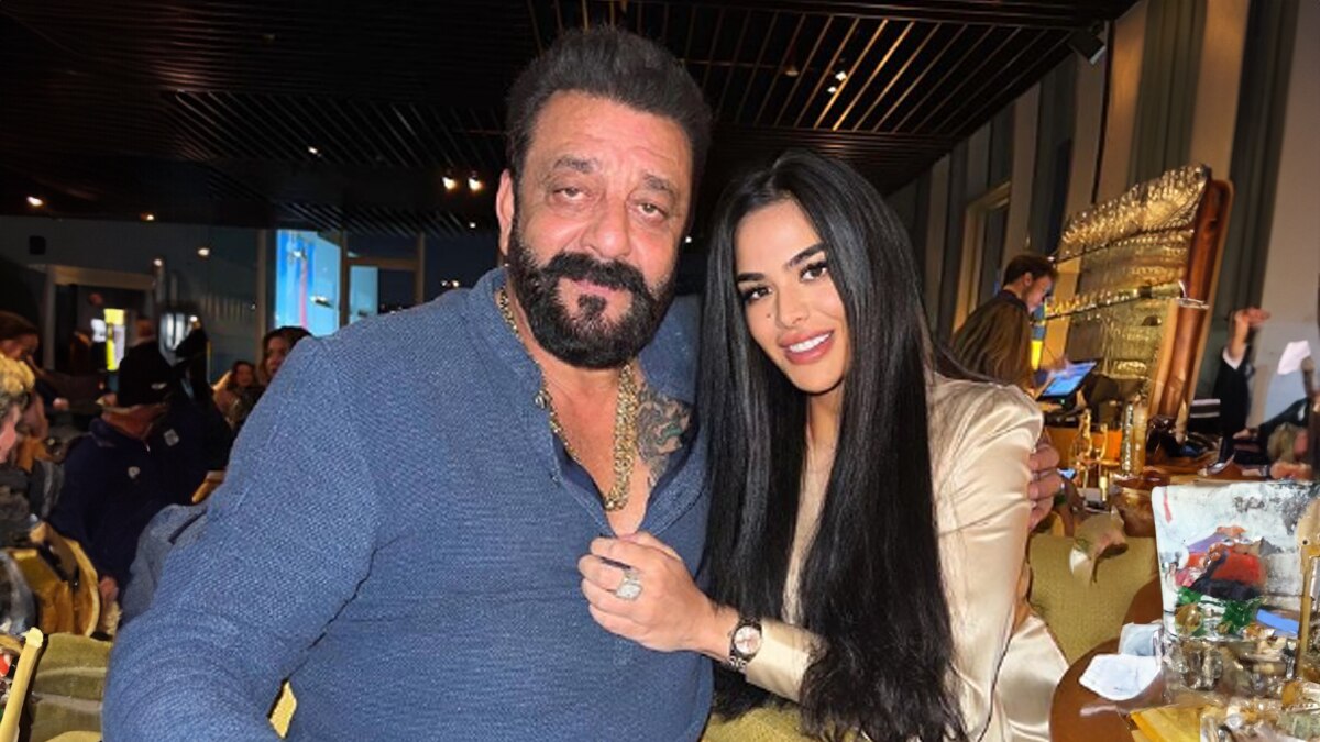 'कभी कभी मां-बाप का नहीं होना सौभाग्य की बात' संजय दत्त की बेटी ने क्यों ल‍िखा ये?