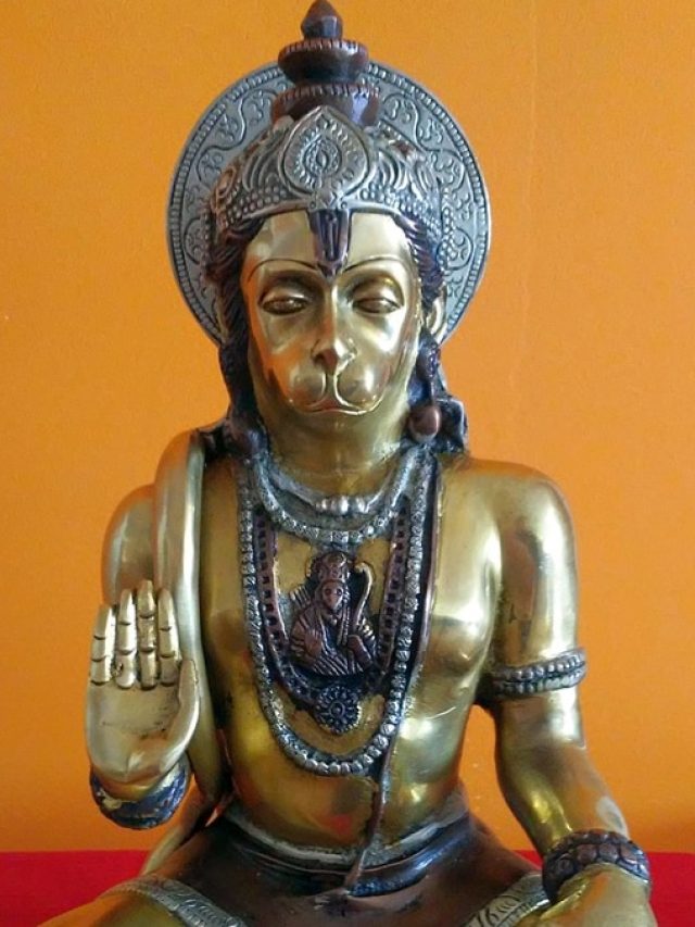 রোজ হনুমান চালিশা পড়লে জীবনে আসে ইতিবাচক পরিবর্তন, কী কী?