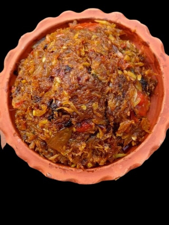 গরম ভাতে শুঁটকি ভর্তা, খেতে লাগবে ভারী মজা