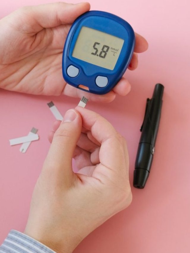 সুগার কমবেই, রোজ চিবিয়ে খান গ্রাম বাংলার এই পাতা