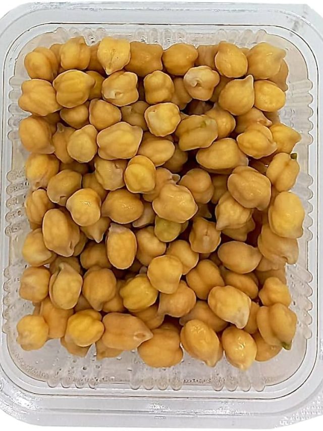 সুন্দর চুল চান? রোজ ভেজানো ছোলা খান