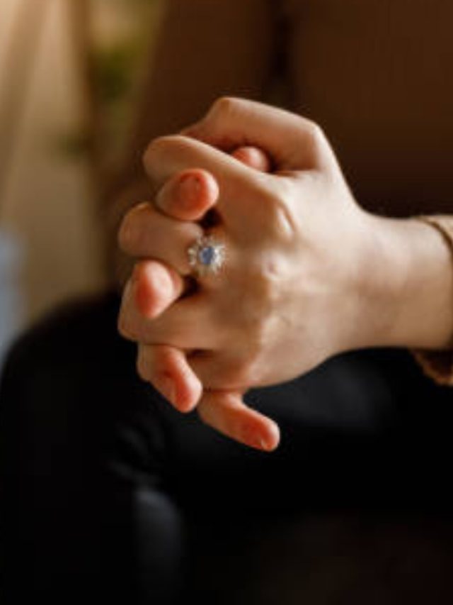 আঙুল ফাটালে কেন আওয়াজ হয়? বহু লোকই জানে না