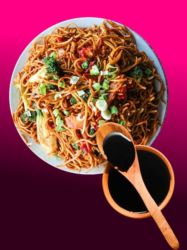 এই একটা জিনিস করলেই আপনার চাউমিনের স্বাদ পাল্টে যাবে