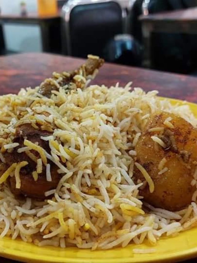 এই সহজ রেসিপিতে বাড়িতেই বানান বিরিয়ানি, হার মানবে রেস্তোরাঁও