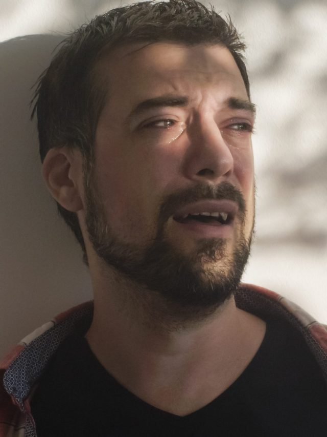 সদ্য ব্রেকআপ হয়েছে? ৯ ইঙ্গিতে বুঝুন প্রাক্তন আর ফিরবে না