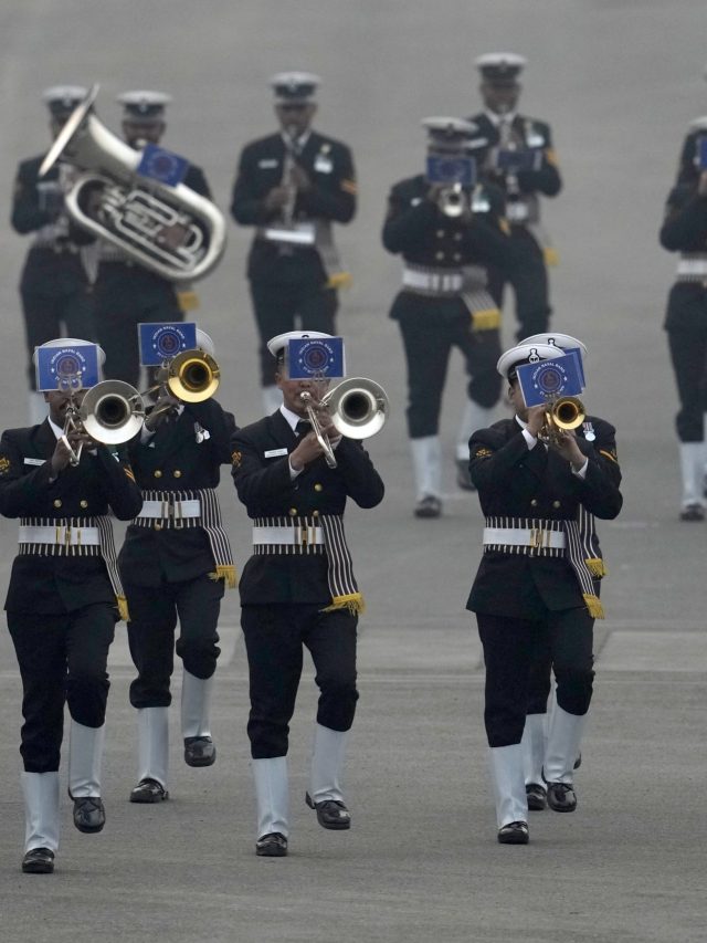 In ISRO's Chandrayaan-3 formation, Indian Army pays tribute to country's first lunar landing: Watch